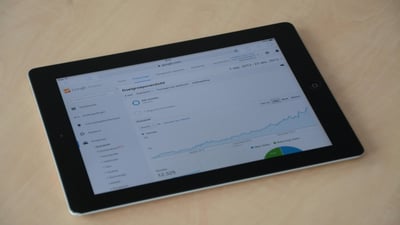 Laravel developers: weak PHP fundamentals cause controller scope problems, Octane memory leaks
