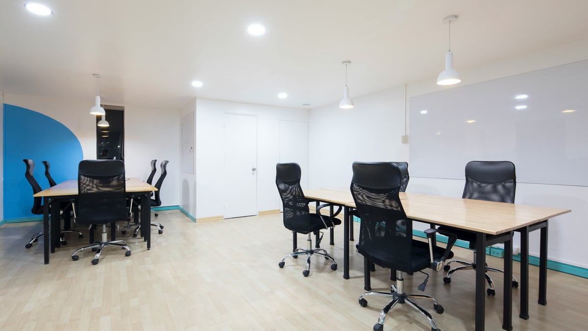 65% of Aussie startups have under 12 months runway, hiring freezes ahead