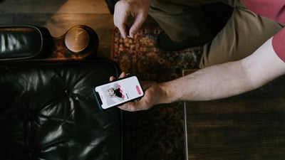 Kinsey Institute chief: dating apps create intimacy crisis despite endless connection