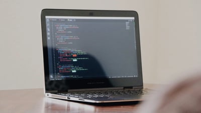 Laravel developers prefer packages over custom code, 200-developer survey shows