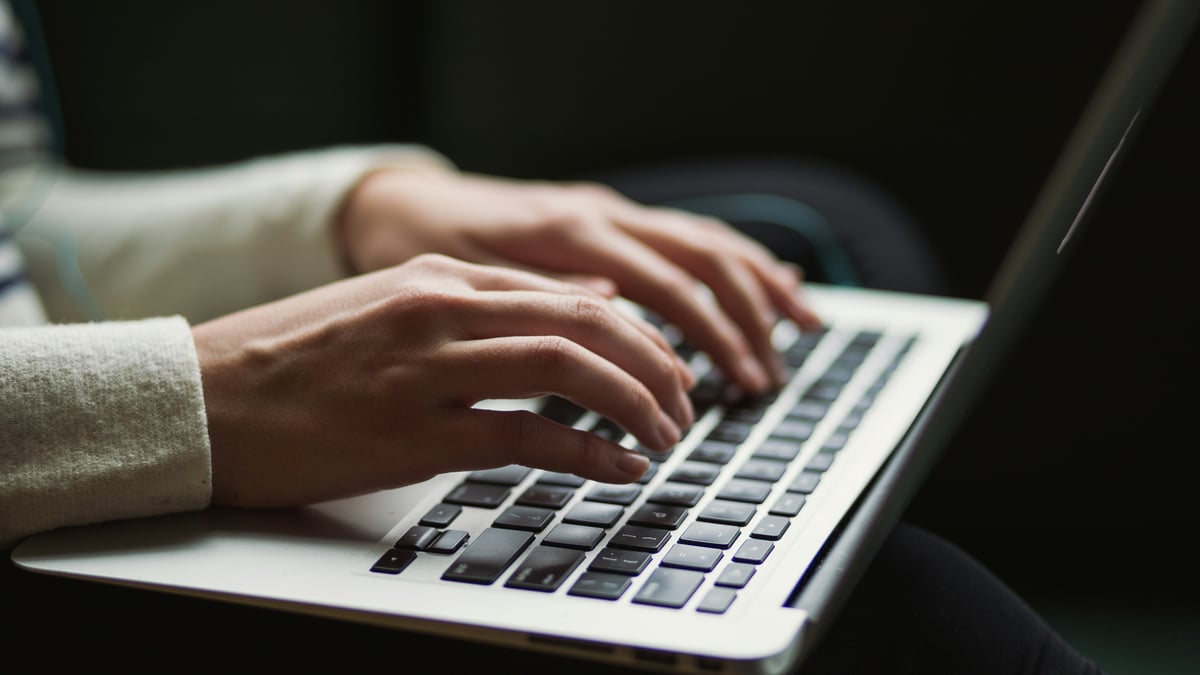 AI PR tools flooding journalists with mass pitches, startup media coverage tanks
