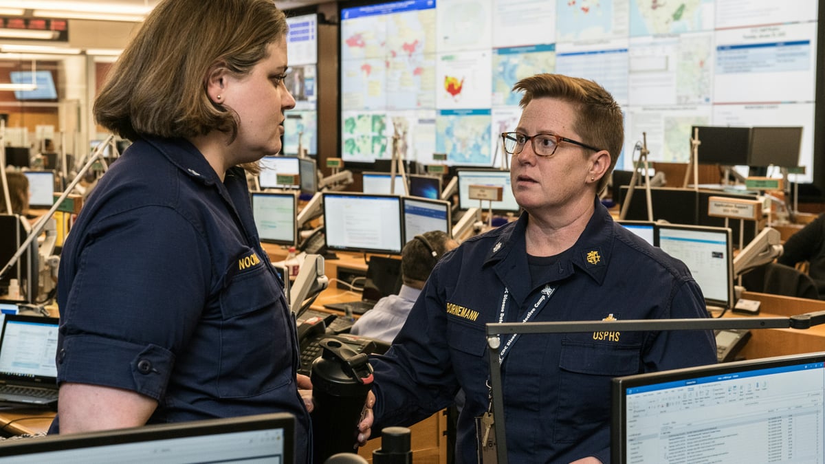 Sub-10KB emergency site aggregates US disaster data without backend dependencies