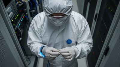 Wedding ring shorts server during maintenance - ESD protocols matter