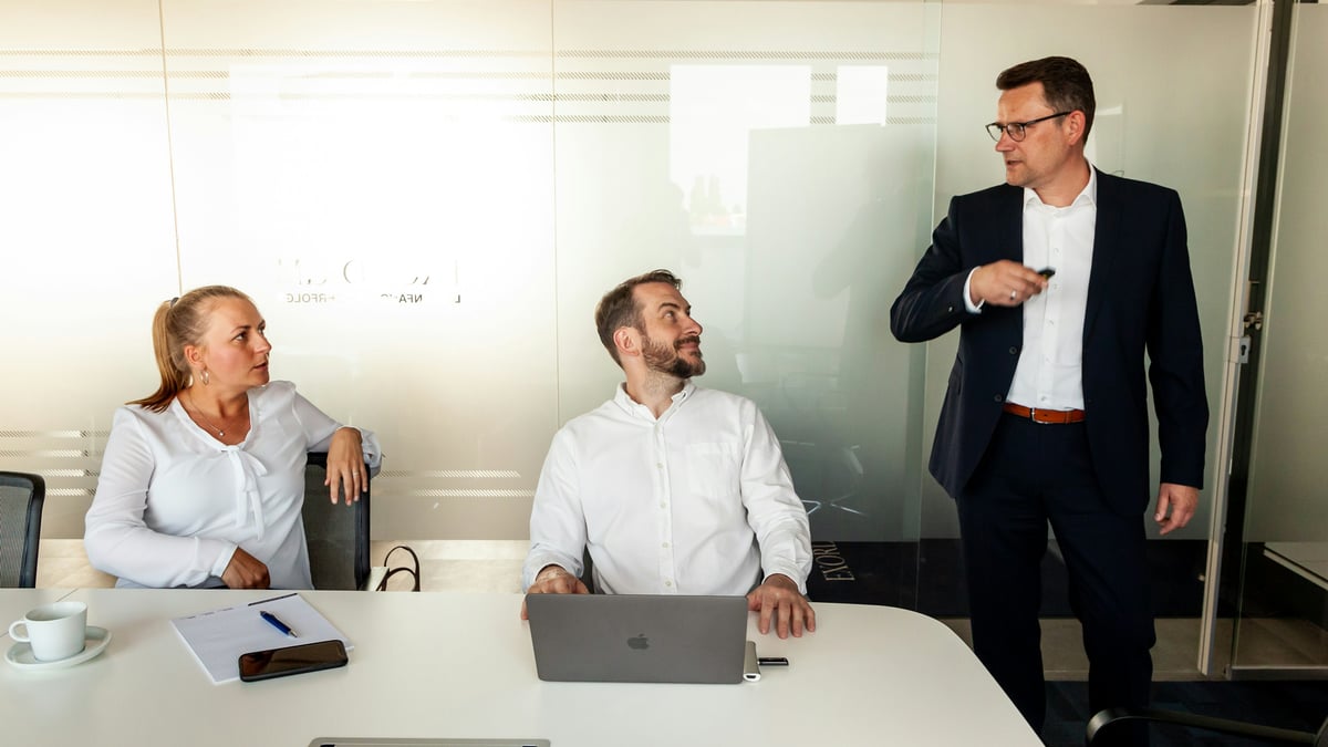 Okta CRO turned $850M loss into $760M profit via specialisation, partners