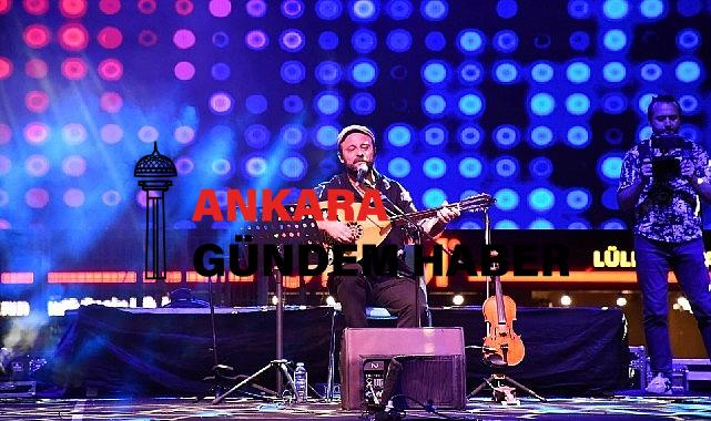 Barış ezgileri Kongre Meydanı’nda yankılandı!