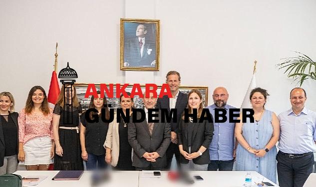 Tunç Soyer: “Aydınlık gelecek için gençleri bilimle buluşturmaya devam ediyoruz”