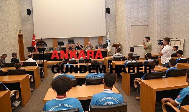 Şampiyon Hokeyciler’den Başkan Pekyatırmacı’ya ziyaret