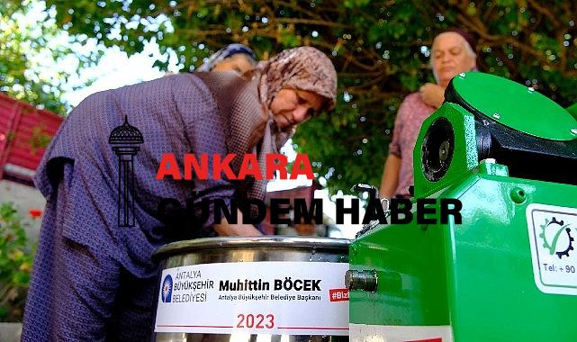 Büyükşehir’den Serik’e salça ve hamur yoğurma makinesi desteği 