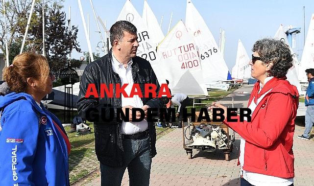 Kadıköy Belediyesi, Cumhuriyetimizin 100. yılına özel yelken yarışları düzenledi