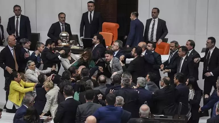 TBMM Genel Kurulu’nda Can Atalay Oturumu: Milletvekilleri Arasında Kavga Çıktı