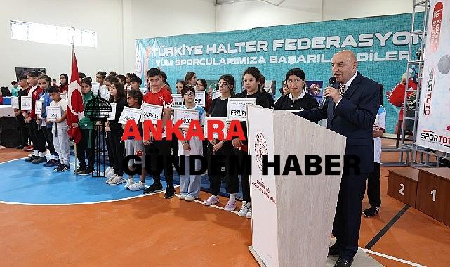 Minikler Türkiye Halter Şampiyonası Keçiören’de düzenleniyor