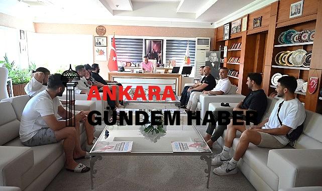 Kemer 2020 Futbol Kulübü’nden Başkan Topaloğlu’na ziyaret