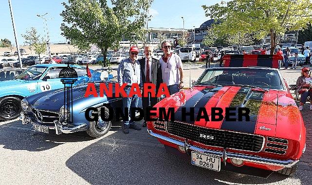 Klasik otomobiller kız çocukları için yola çıktı