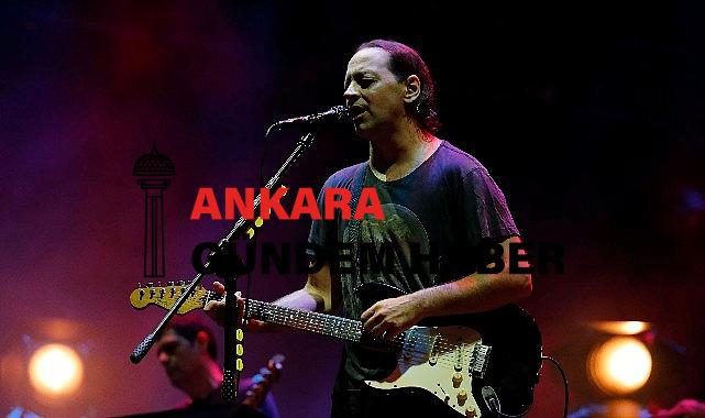 Binlerce hayranı Duman konseri için Turkcell Vadi’ye akın etti