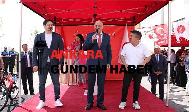 Naim Süleymanoğlu Kapalı Spor Salonu Hizmete Açıldı