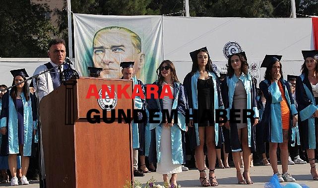 EÜ Edebiyat Fakültesinde 42’nci dönem mezunları kep attı