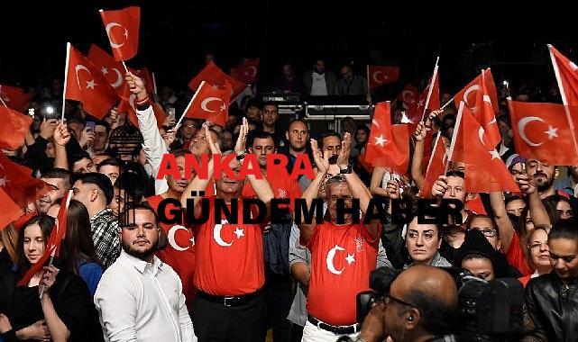 Kemer’de Bayrak Yürüyüşü ve Fener Alayı