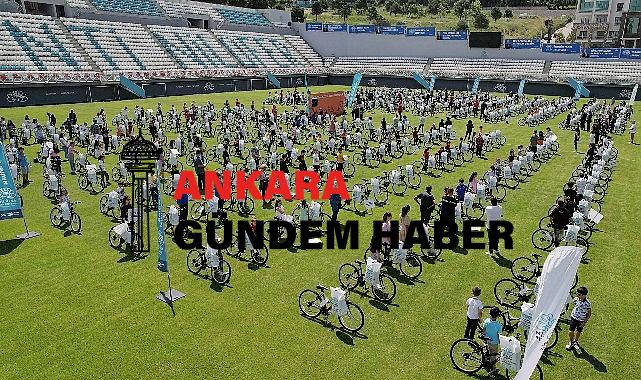 Nilüfer Belediyesi’nden en çalışkan öğrencilere bisiklet mükafatı