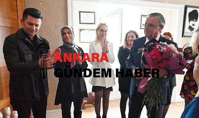 Öğrencilerden Başkan Topaloğlu’na Öğretmenler Günü sürprizi