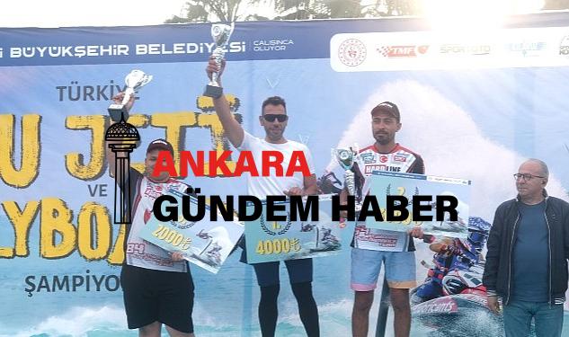 Su jeti ve Flyboard Şampiyonası nefesleri kesti