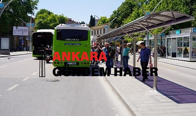 Büyükşehir 12 ilçede durakları yeniliyor