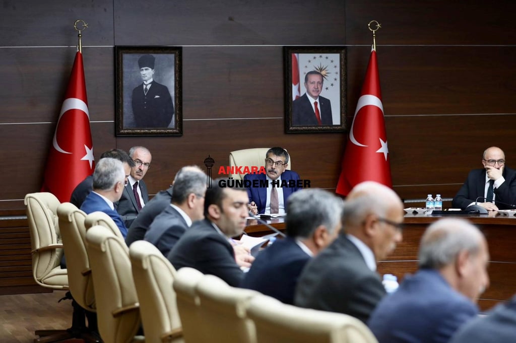 Bakan Tekin Başkanlığında Elazığ İl Eğitim Değerlendirme Toplantısı Yapıldı