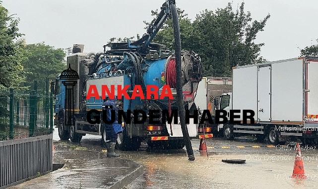 İBB Yardım ekipleri sel bölgelerinde