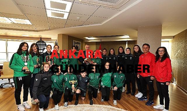 Başkan Büyükakın; Kızlarımız bizi gururlandırdı