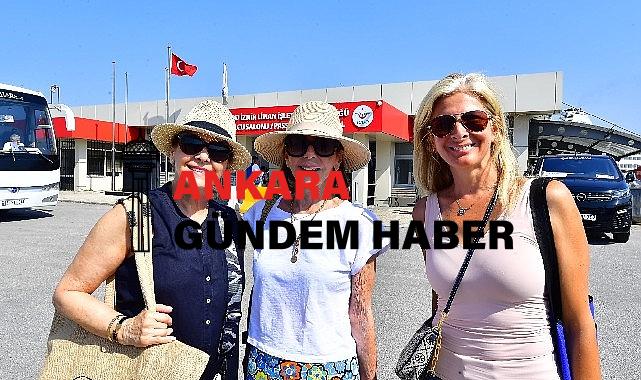 Bu yılın 10’uncu kruvaziyer gemisi de İzmir’e yanaştı