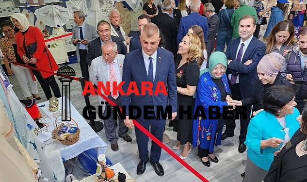 Gölcük Beleidyesi Sanat Galerisinde Karma Stantlar Sürüyor