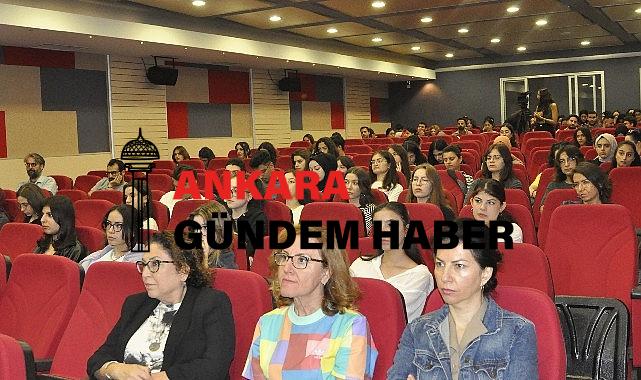 EÜ’de kadının sanat tarihindeki yeri konuşuldu