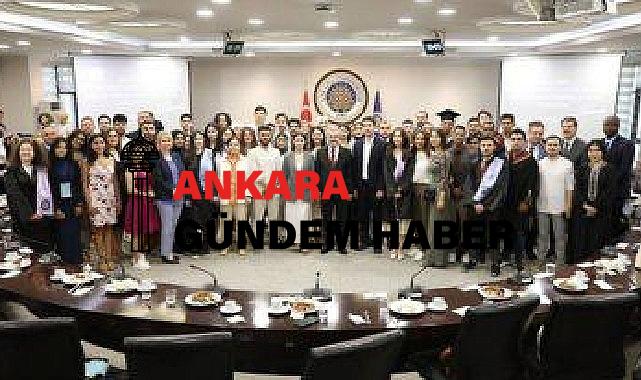 Ankara Üniversitesinde uluslararası mezunlar için veda programı