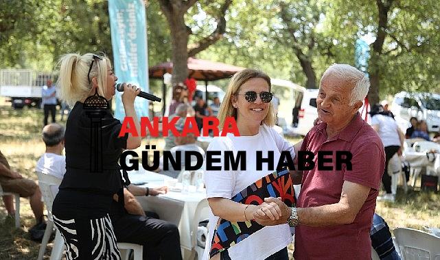 Güle oynaya yaza Merhaba