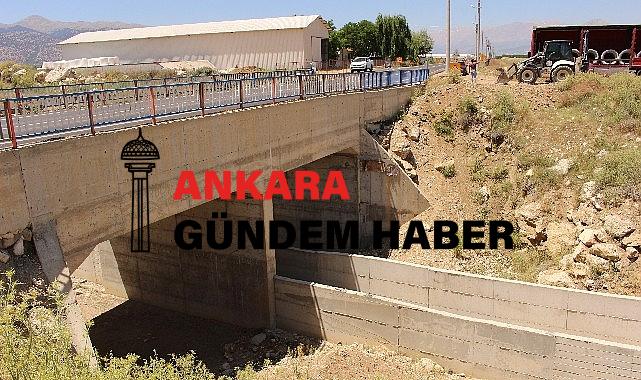 Antalya Büyükşehir Belediyesi Yakaçiftlik’e sulama hedefli bürz temin etti