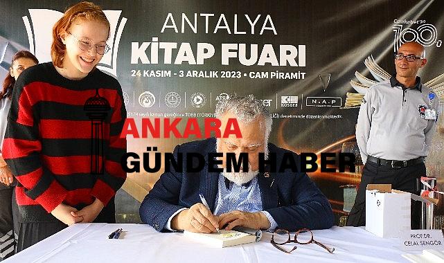 Ünlü bilim insanı Celal Şengör’ün söyleşisi salona sığmadı