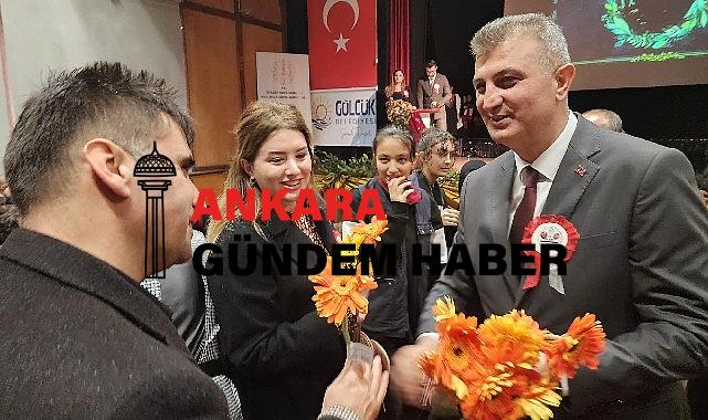 Başkan Sezer’den öğretmenlere çiçekli kutlama