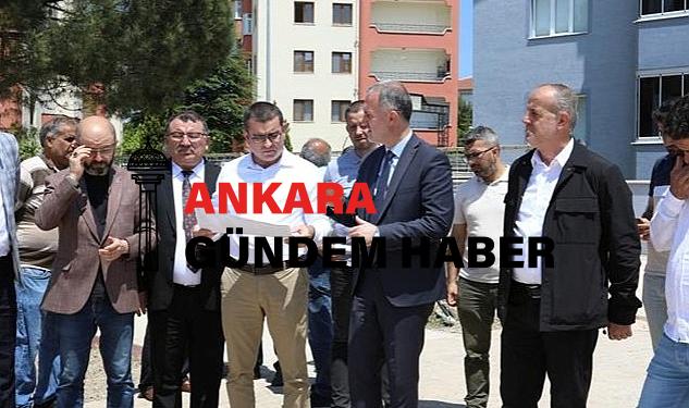 İnegöl’de Eskiyen Parklar Yenileniyor