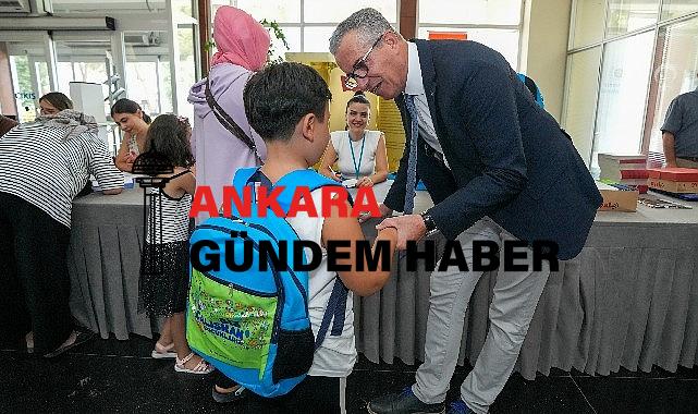 Gaziemir Belediyesi’nden bin 746 öğrenciye okul çantası