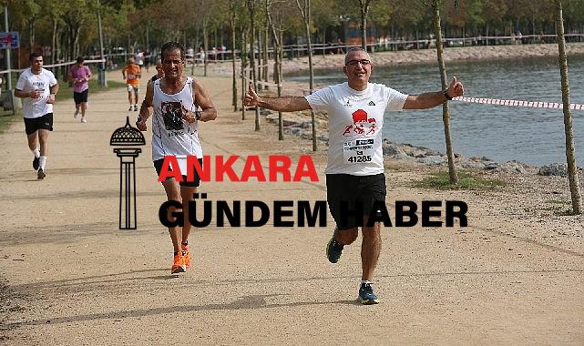 Kocaeli 100. yılda ‘Cumhuriyet’ aşkına koştu