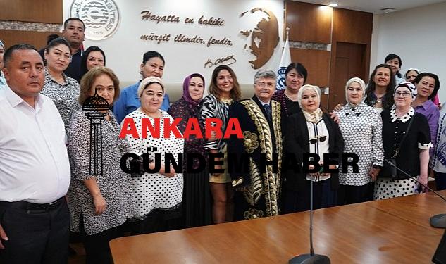 Özbek akademisyenler Ege’de eğitim alıyor