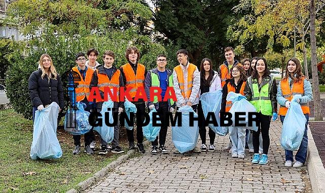 Karşıyaka Belediyesi gençlere geri dönüşüm bilinci aşılıyor