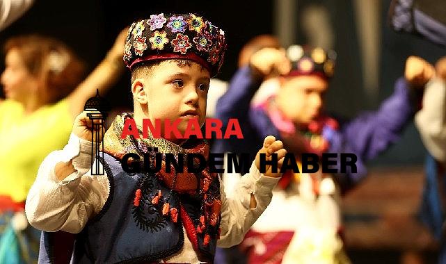 Konak’ta 7’den 77’ye Halk Oyunları Şenliği