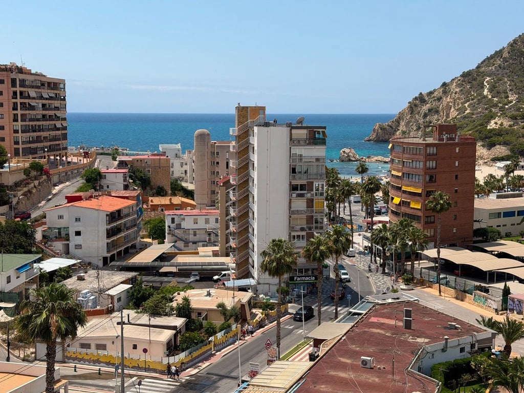 Sea view apartment in La Cala