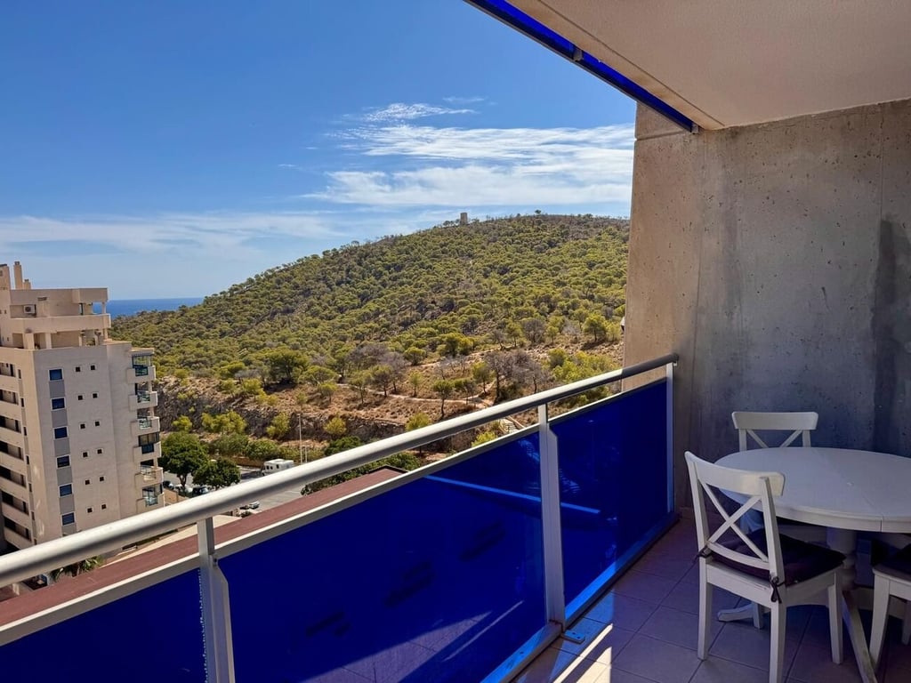 Sea view apartment in La Cala