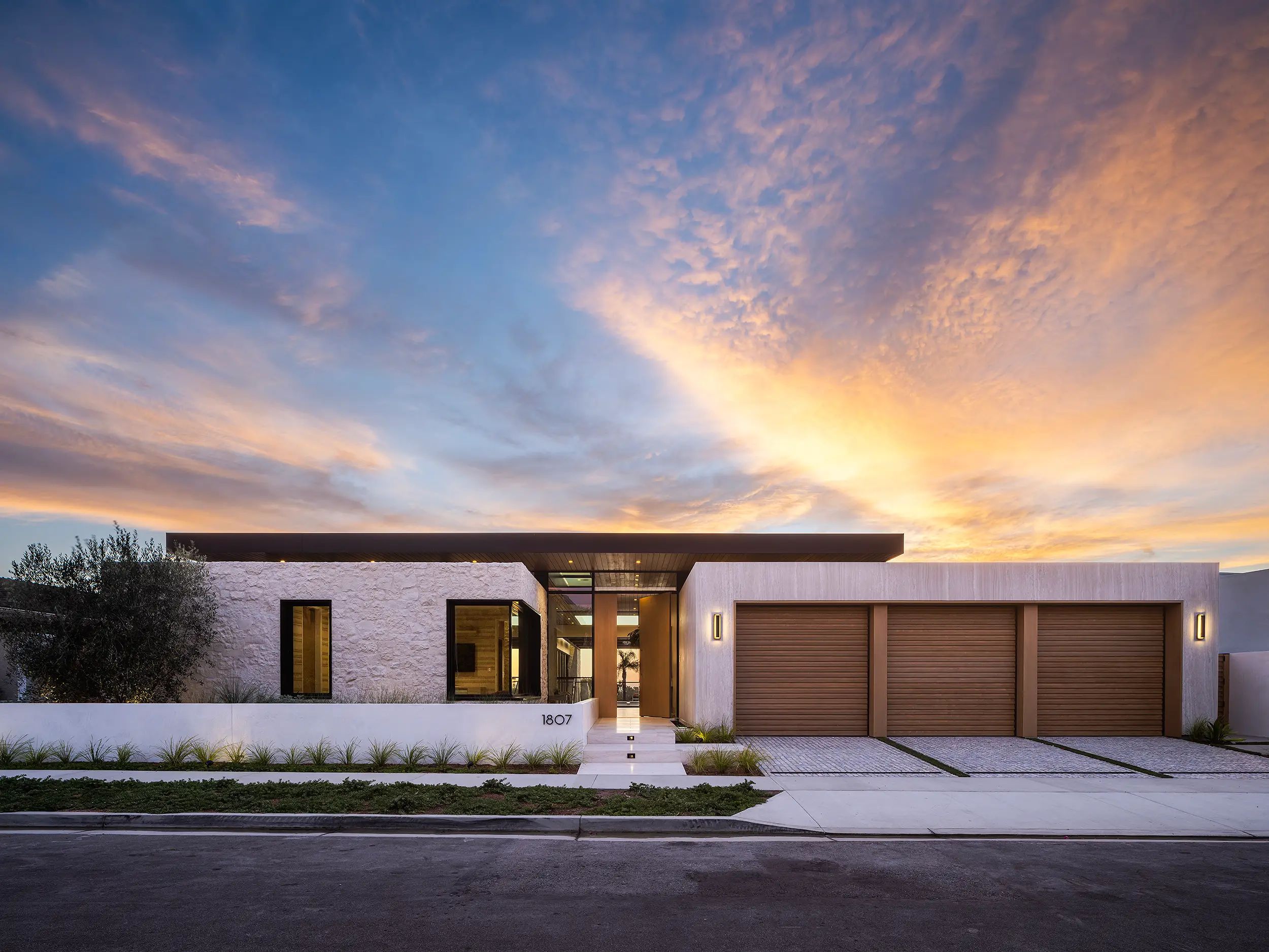 Testimonials background