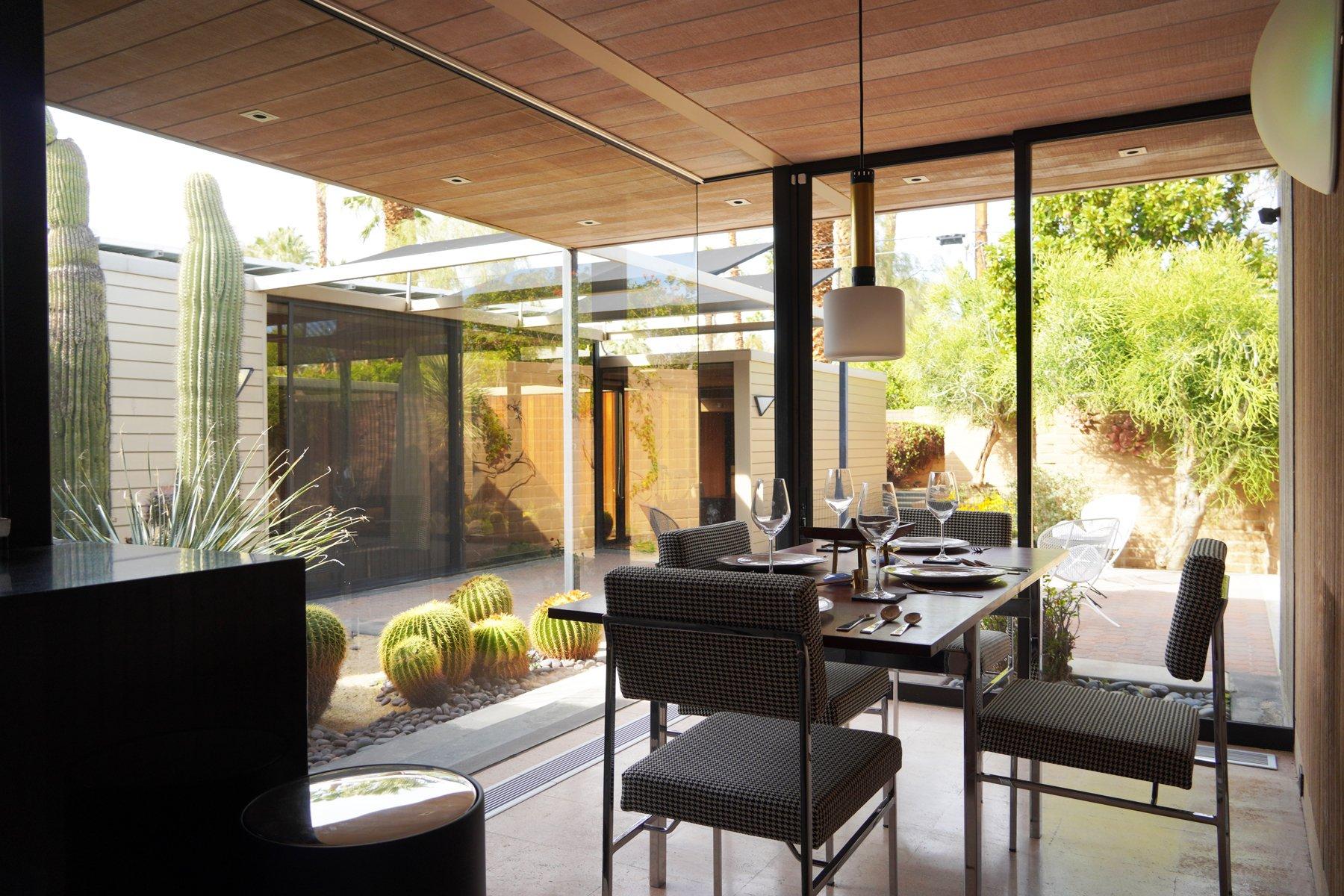 Connect with Raul Leaños