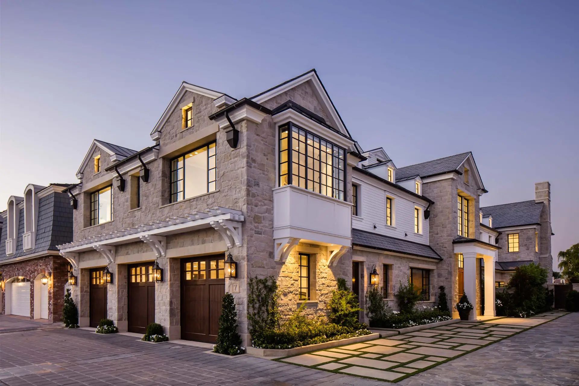 PROFESSIONALS background