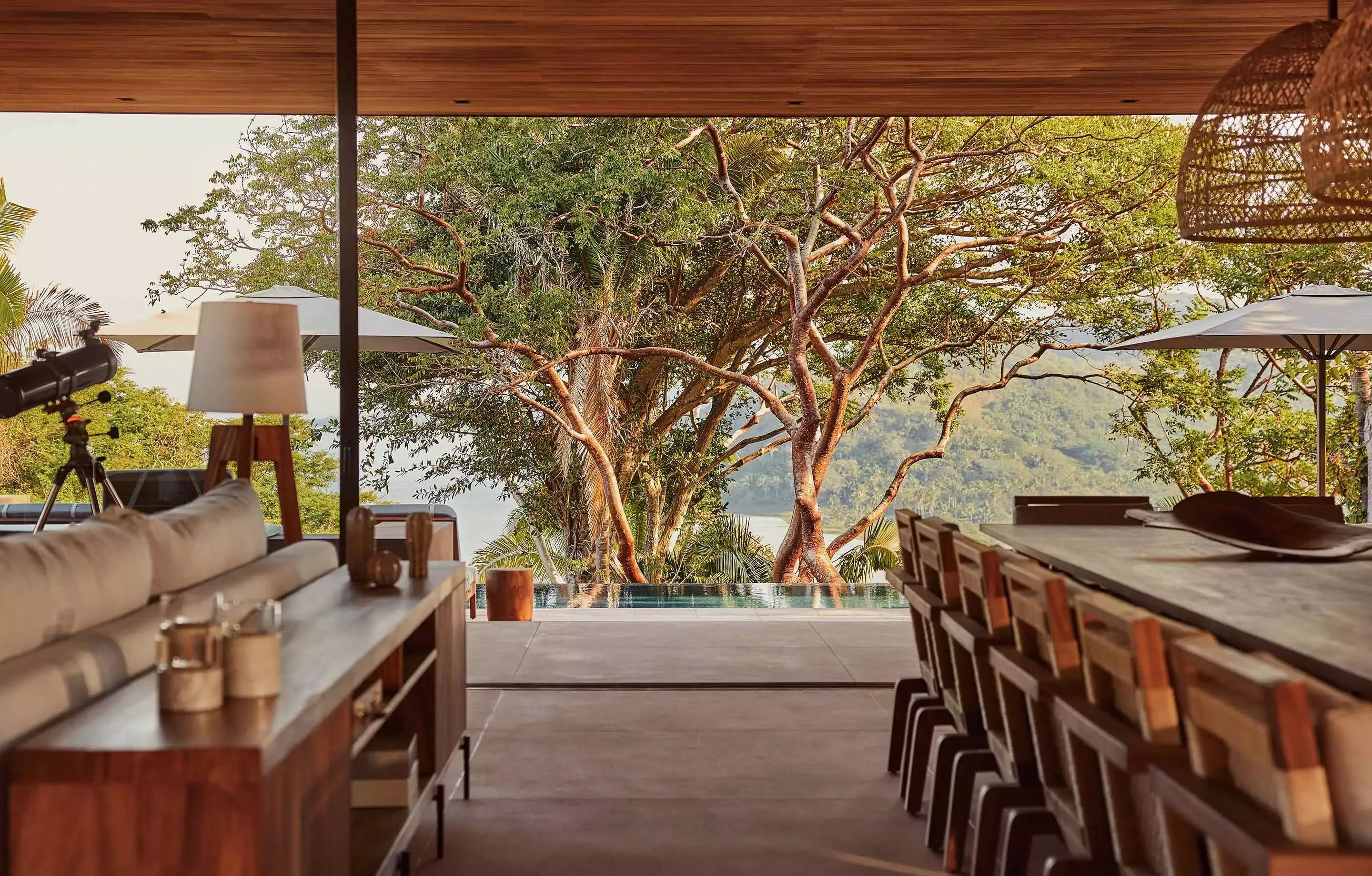 Conventional mortgage hero slideshow image 3