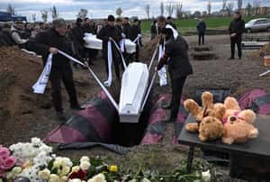 公園遊樂場變戰場，俄飛彈炸死9名烏克蘭兒童　和平談判陷僵局