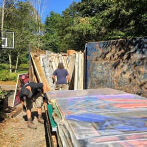 廢棄穀倉撿到寶 美國藝術家海因斯的藝術品重見光明